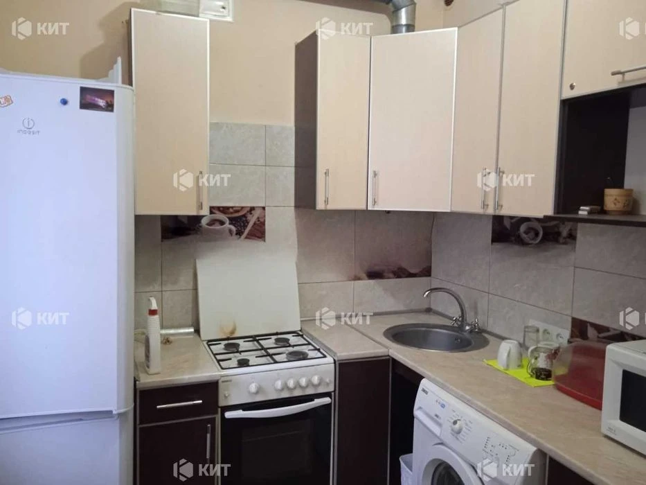 3к.74м2, Центр (ул. Чернышевская 90, м. Университет) 125753