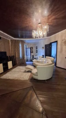 Продам 4 к.кв - 130 м2, Центр, Новострой, ул Свободы 36А