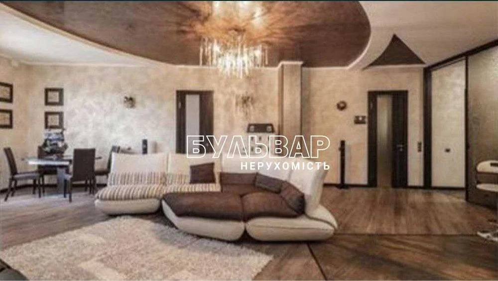 Продам 4 к.кв - 130 м2, Центр, Новострой, ул Свободы 36А
