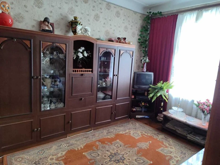 Продам 2х к. квартиру Центр, пр. Науки