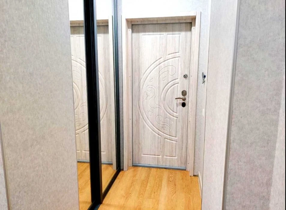 Продам 2 к.кв. Роганский жилмассив PP6