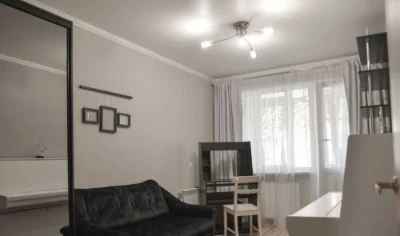 Быстро продам 3 комнатную квартиру на Салтовке, м. Героев Тр