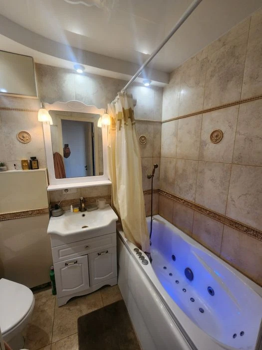 2х к.из.кв.в пешей доступности ст.м. 23Августа ( 8 мин. )Ста