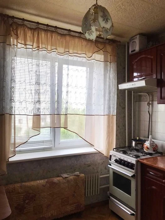 D1A  Продам 1 к.кв, Пятихатки, Курчатова 10, БАМ.