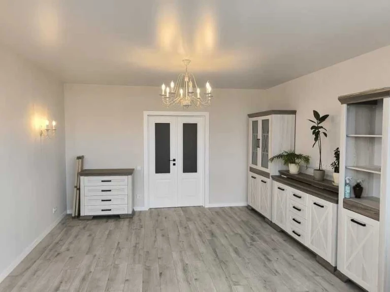 Spacious 4-room apartment on Vorobyova, Kurskaya, Fuchika, Vo