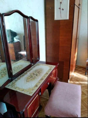 And. S1  Продаж 1 кімнатної квартири, вул. Нескорених 47 А