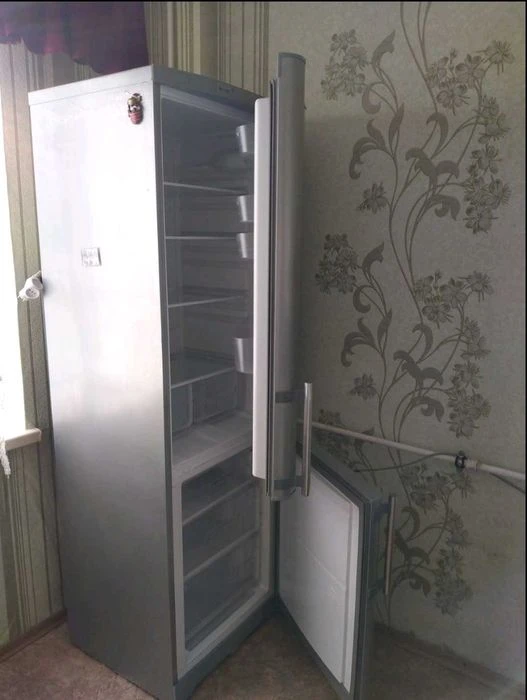 And. S1  Продаж 1 кімнатної квартири, вул. Нескорених 47 А