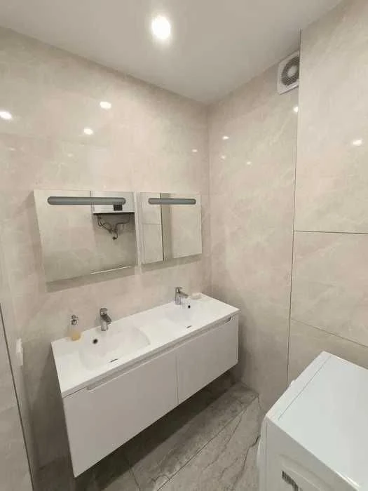 Spacious 4-room apartment on Vorobyova, Kurskaya, Fuchika, Vo