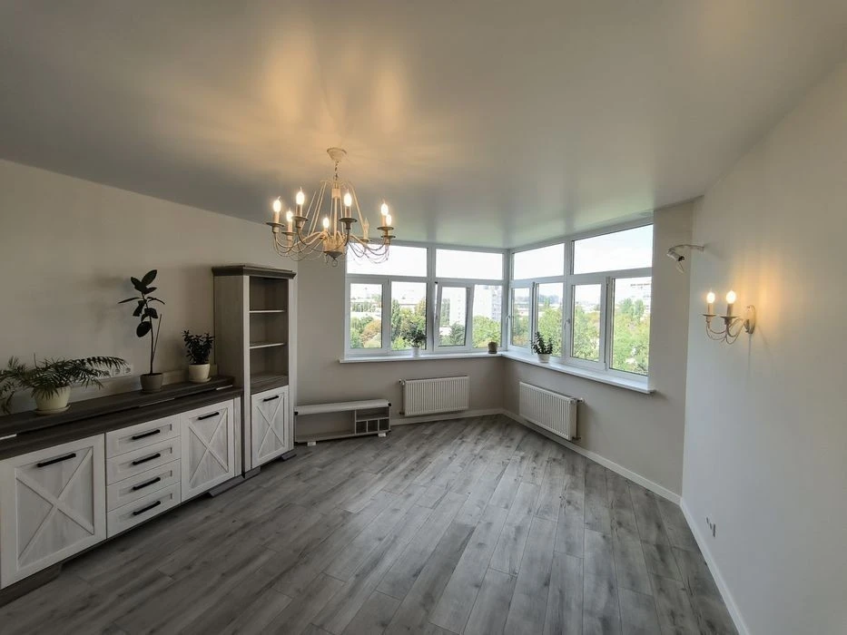 Spacious 4-room apartment on Vorobyova, Kurskaya, Fuchika, Vo