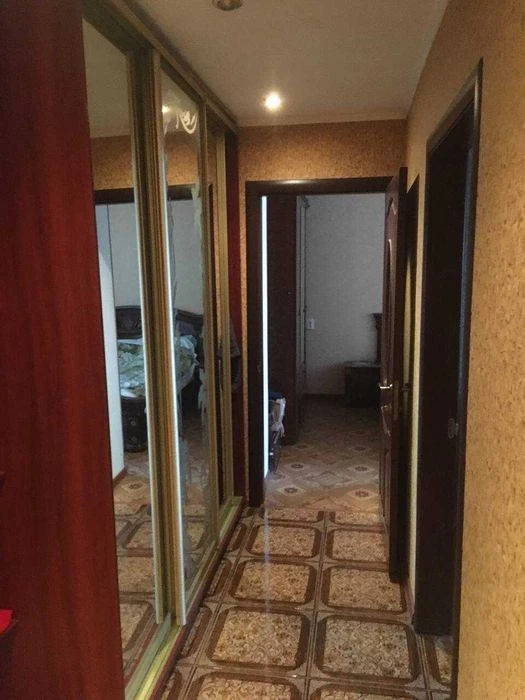 Продам 2к.квартиру  метро Гагарина (Левада) 1минута. Торг.Od