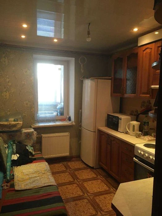 Продам 2к.квартиру  метро Гагарина (Левада) 1минута. Торг.Od