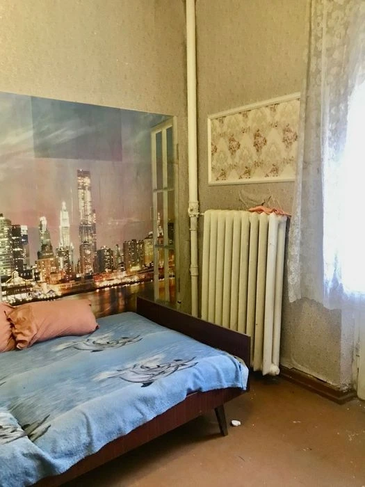 D1M Продам 2 кімнатну сталінку 51 м2, пр. Героїв Харкова 191