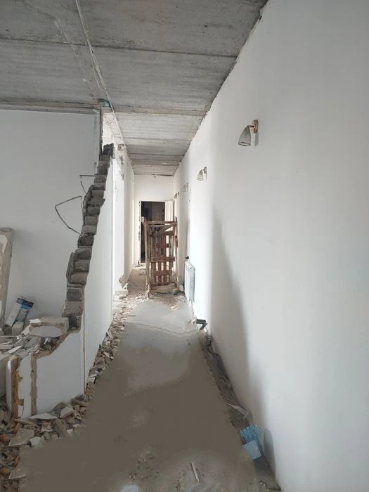 Продам новобудову 91 м² біля  центрального ринку з частковим