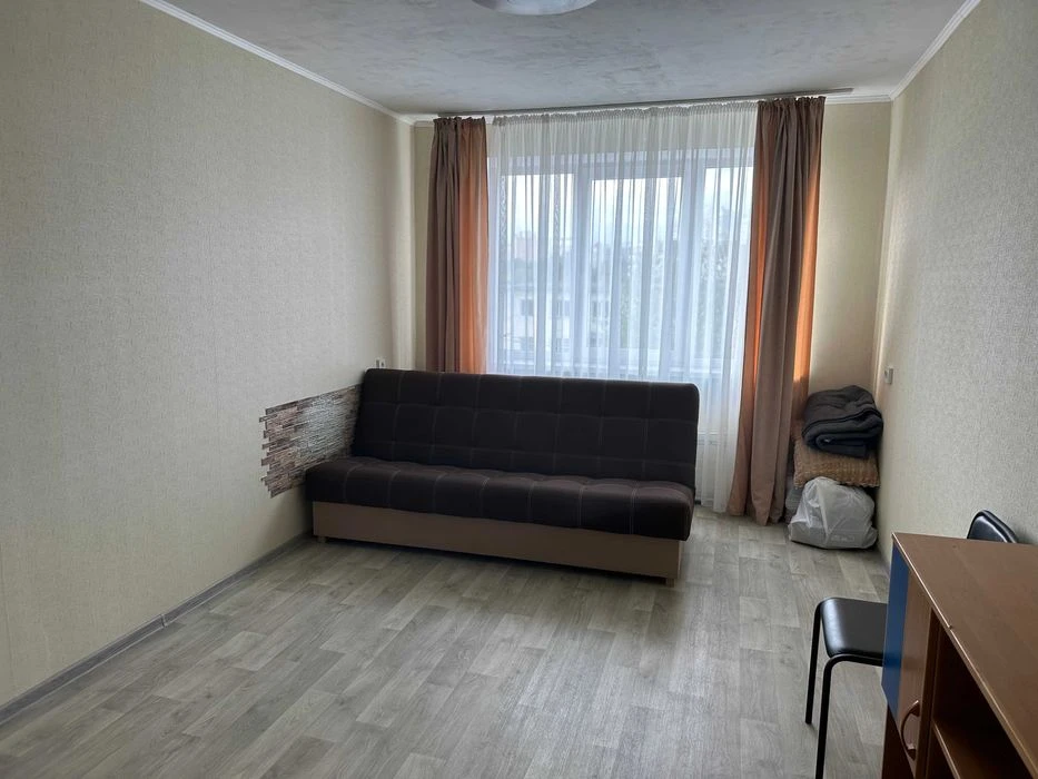 Продам 1 комнатную мини квартру Салтовка г.Харьков метро сту