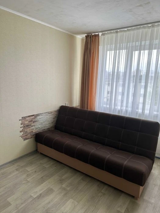 Продам 1 комнатную мини квартру Салтовка г.Харьков метро сту