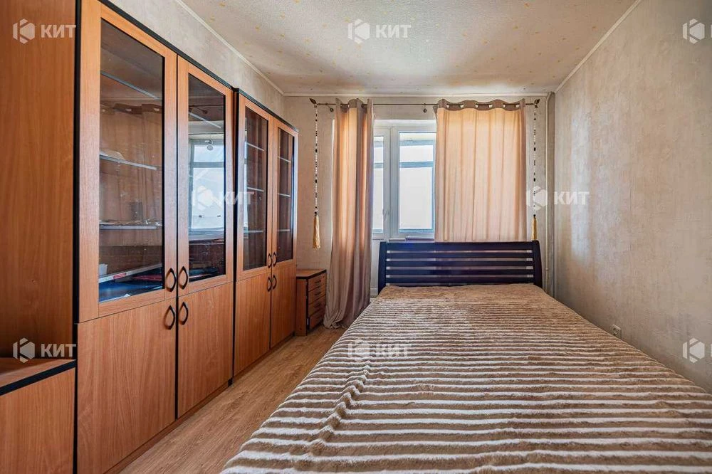 3к.70м2 Спортивна (Спортивная, Защитников Украины, ул. Полев