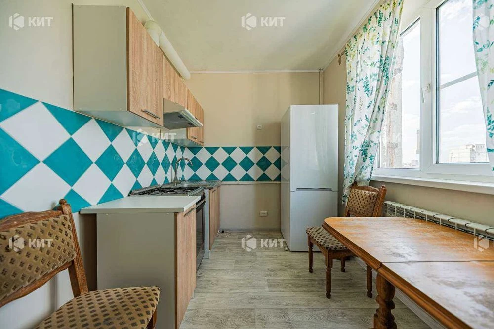 3к.70м2 Спортивна (Спортивная, Защитников Украины, ул. Полев