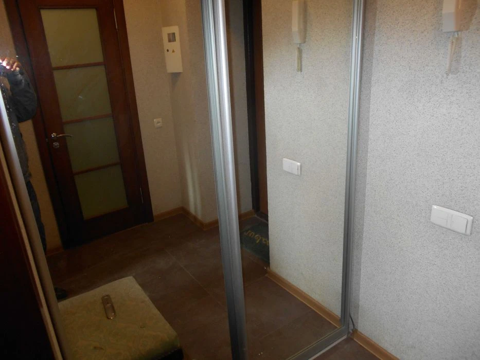 Продам 2-кв м. Защитников Украины пр. Героев Харькова д.96а