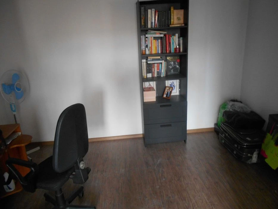 Продам 2-кв м. Защитников Украины пр. Героев Харькова д.96а