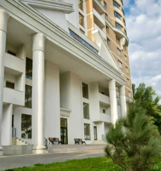 Ляпунова 16! АВАНТАЖ! Научная! Продам 2 ком квартиру 92 м2