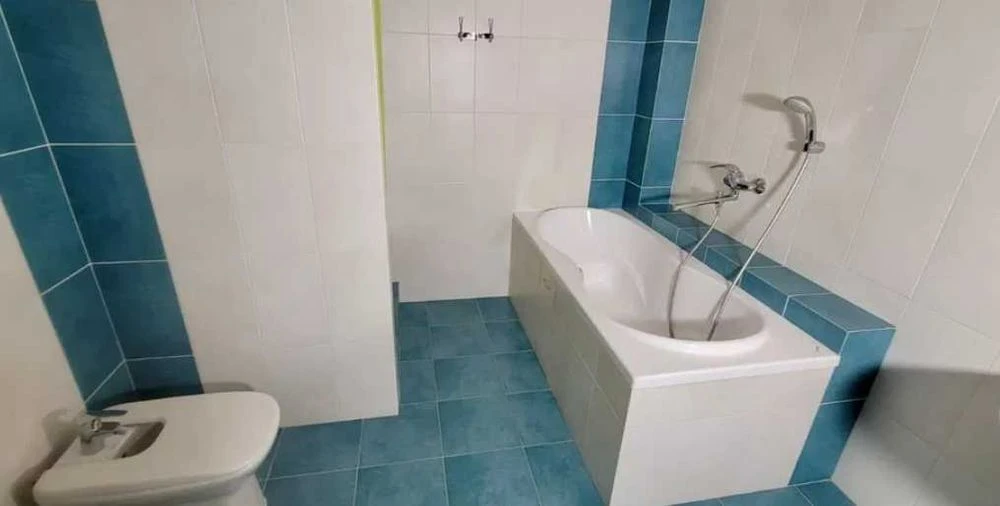 Ляпунова 16! АВАНТАЖ! Научная! Продам 2 ком квартиру 92 м2