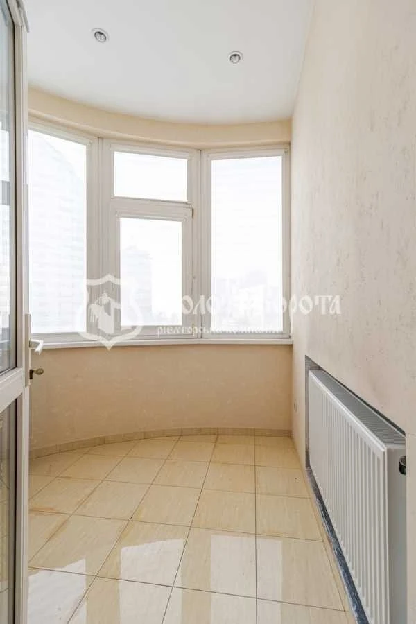 4-room apartment for sale 210 m², Staronavodnytska St., 1
