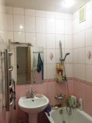 Продам 4 ком. квартиру на Салтовке.