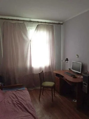 Продам 4 ком. квартиру на Салтовке.