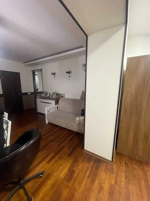 Продам 3 ком кв.  в Центре  Сертифмкат