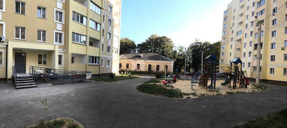 Продажа 1-о комнатной квартиры с возможностью переделки в дв