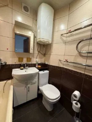 One-room apartment for sale, at 33m Traktoro-Stroiteley Street,