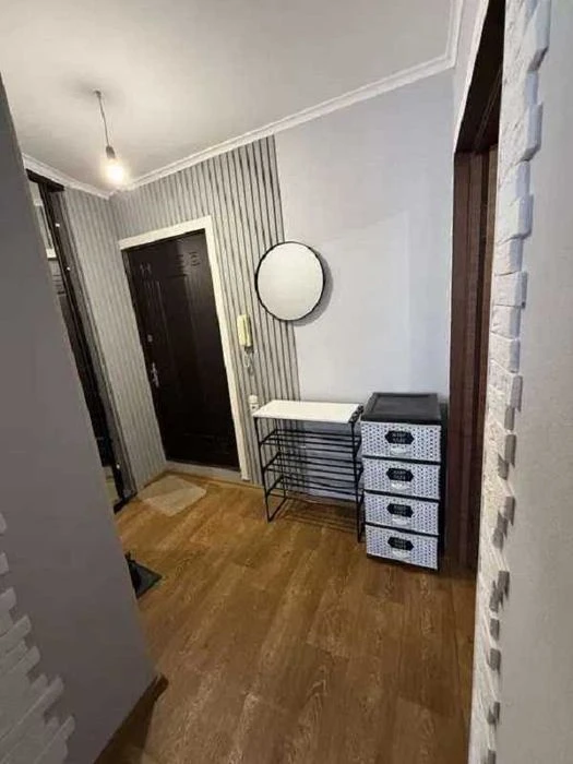 One-room apartment for sale, at 33m Traktoro-Stroiteley Street,