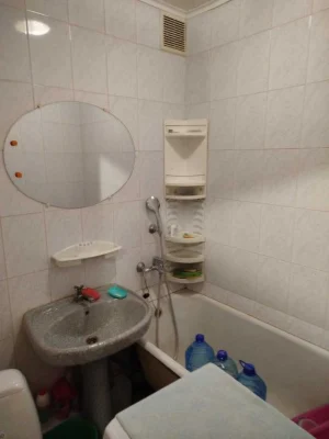Продам 1 к.квартиру П'ятихатки пр. Ак.Курчатова 27