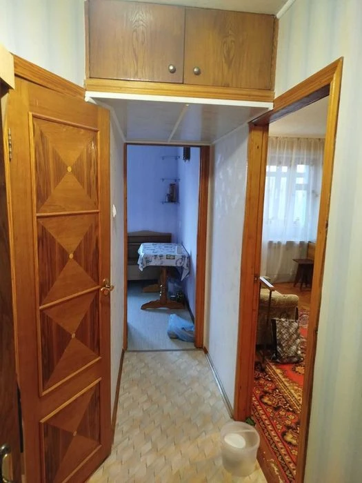Продам 1 к.квартиру П'ятихатки пр. Ак.Курчатова 27