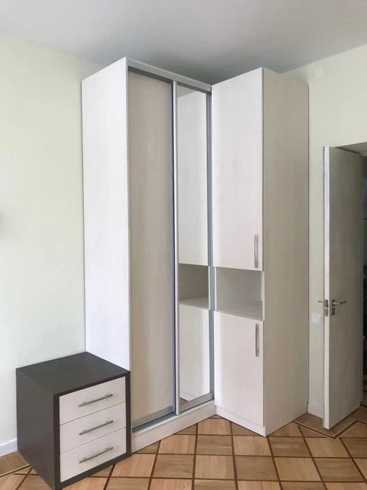 Gk Продам 3 комнатную квартиру рядом с метро