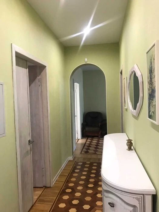 Gk Продам 3 комнатную квартиру рядом с метро