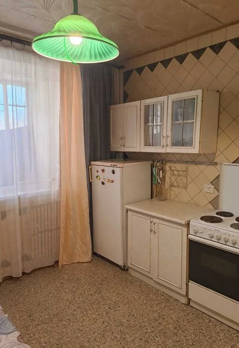 Продам 4к квартиру метро Салтовская! Сертификат єВідновлення