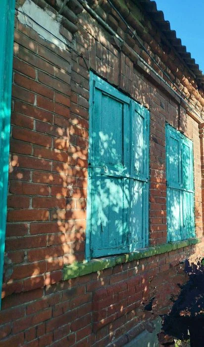 Продам 1 квартиру біля метро Спортивна