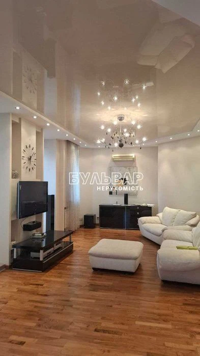 Продам 4 к.кв - 190 м2,, ЖК Азарин, Отакара Яроша 16-Б +2 па