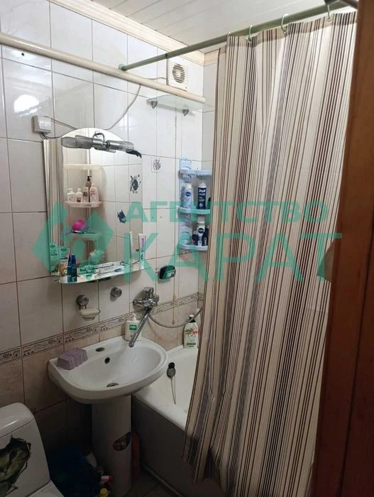Продам 2 квартиру пос. Жуковського (Жуковского), в гарному с