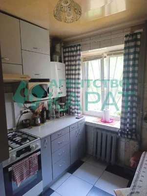 Продам 2 квартиру пос. Жуковського (Жуковского), в гарному с