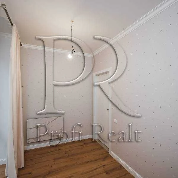 3-room apartment for sale 81 m², Meletiya Smotrytskoho vul.