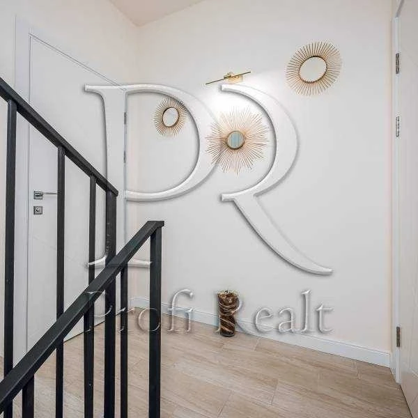 3-room apartment for sale 81 m², Meletiya Smotrytskoho vul.