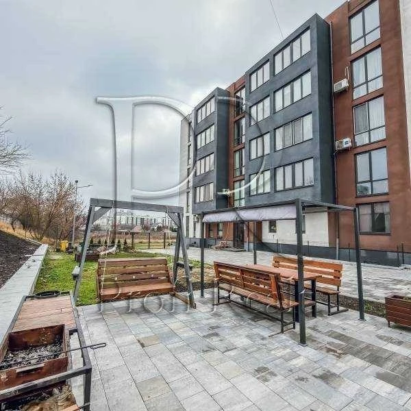 3-room apartment for sale 81 m², Meletiya Smotrytskoho vul.