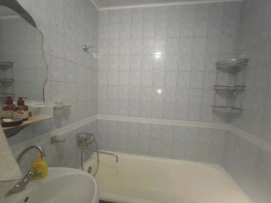 Терміново! Ціна знижена,продам 3 к. кв.  Салтівка