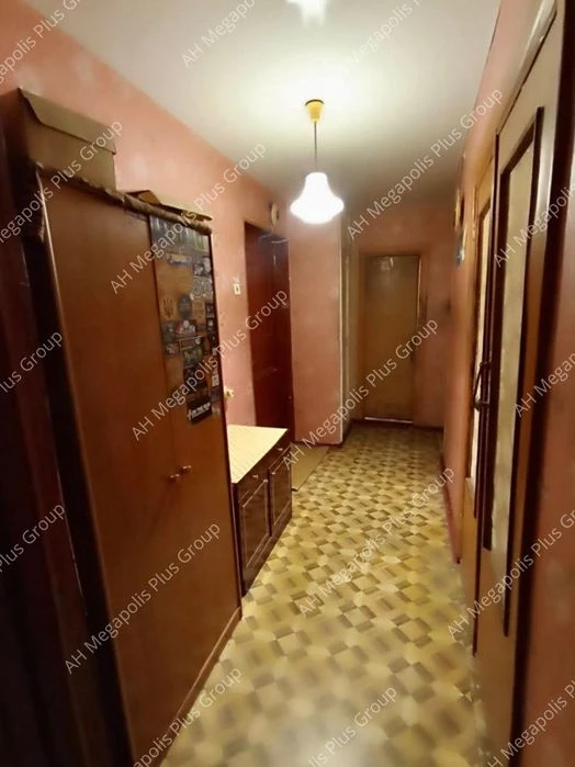 Продаж 2-кімнатної квартири / Мереф'янське шосе, 34