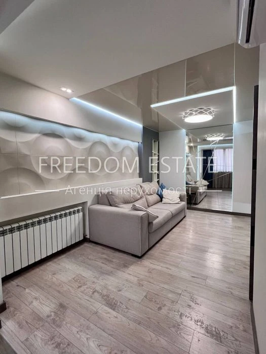 95 тыс.$ ПРОДАЖА / Квартира с новым ремонтом / Гагарина / Ле