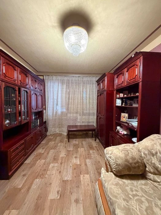 W S3 Sale of a 3-room apartment on Sobornosti Ukrainy Street 2