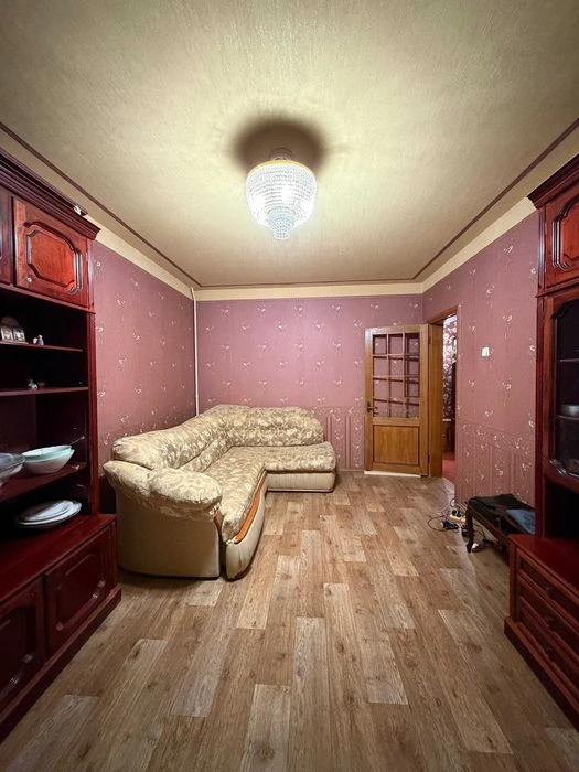 W S3 Sale of a 3-room apartment on Sobornosti Ukrainy Street 2