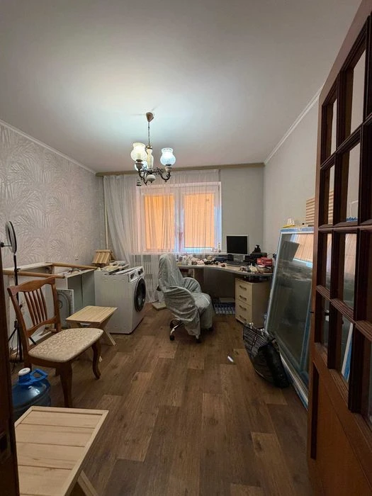 W S3 Sale of a 3-room apartment on Sobornosti Ukrainy Street 2
